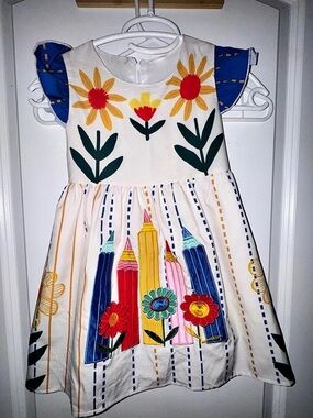 Mini Taylor Embroidered Floral Dress with colored pencil appliqué 
Size 3-4Y Lik